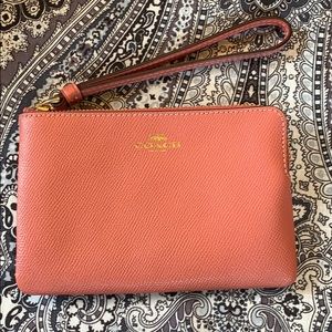 NWOT Coach Wristlet